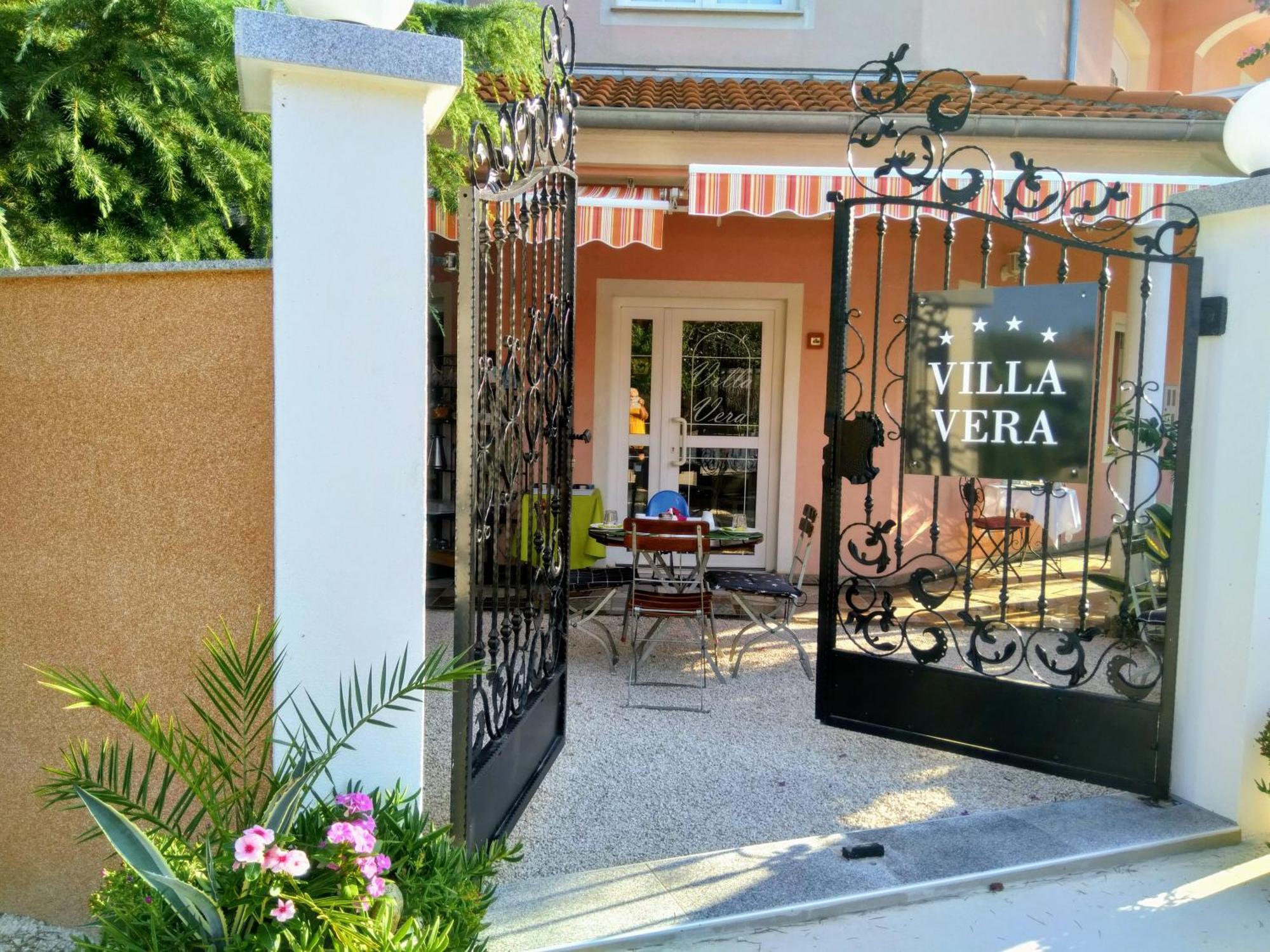 Hotel Villa Vera Фажана Экстерьер фото
